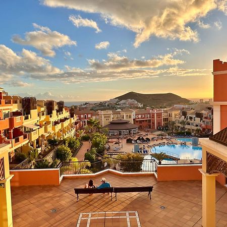 Sunny Apartment & Heated Pool Los Cristianos  Exterior photo