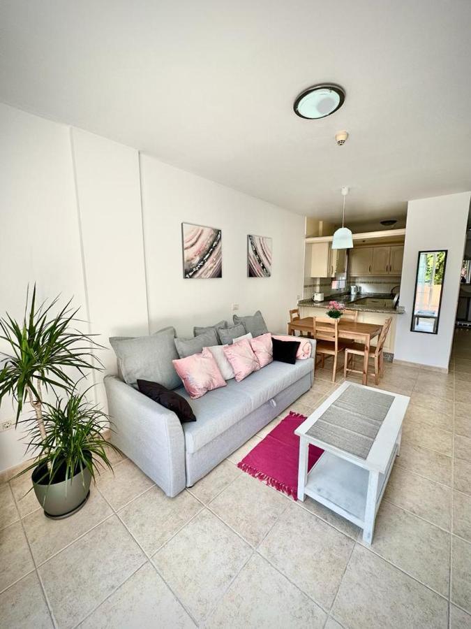 Sunny Apartment & Heated Pool Los Cristianos  Exterior photo