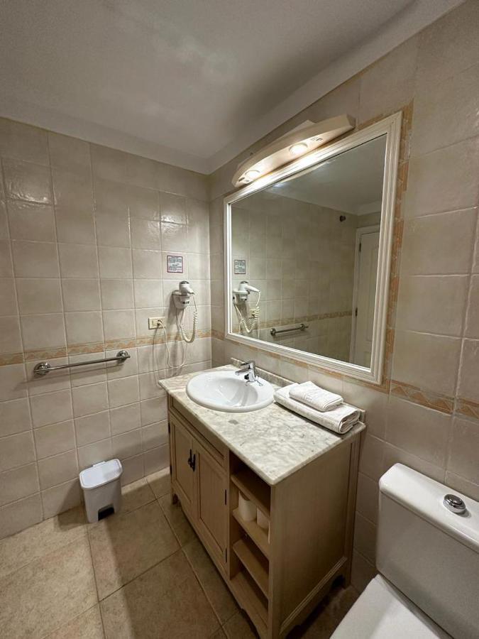 Sunny Apartment & Heated Pool Los Cristianos  Exterior photo