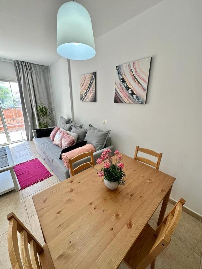 Sunny Apartment & Heated Pool Los Cristianos  Exterior photo