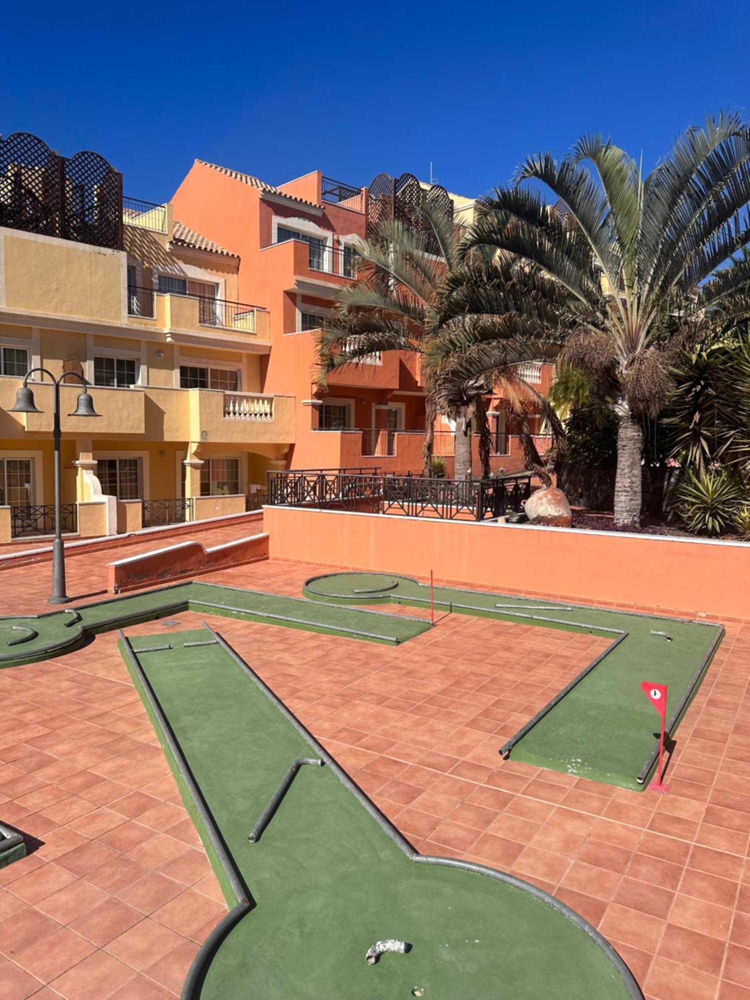 Sunny Apartment & Heated Pool Los Cristianos  Exterior photo